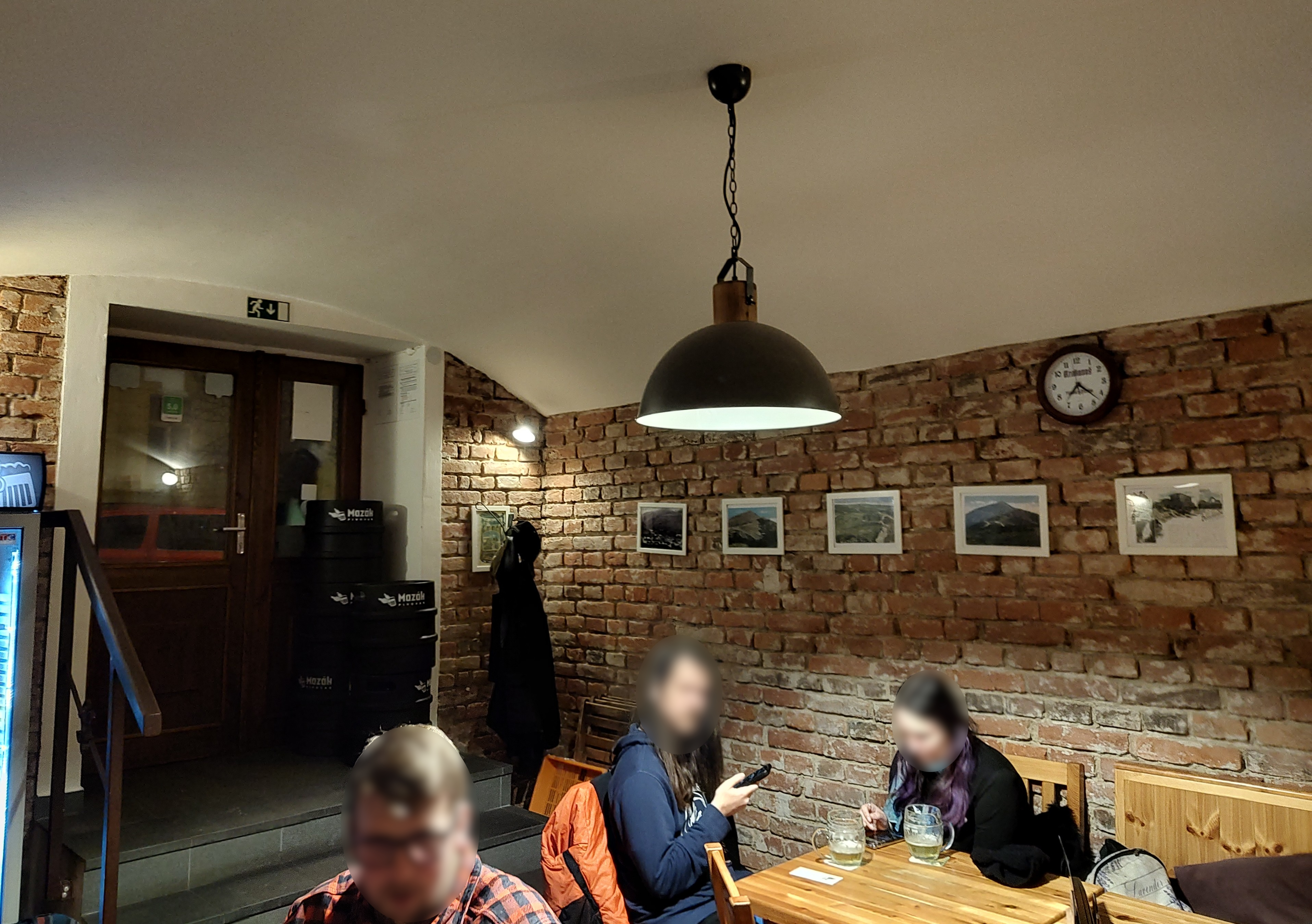 Interior de la taberna Krkonošská hospůdka, Praga