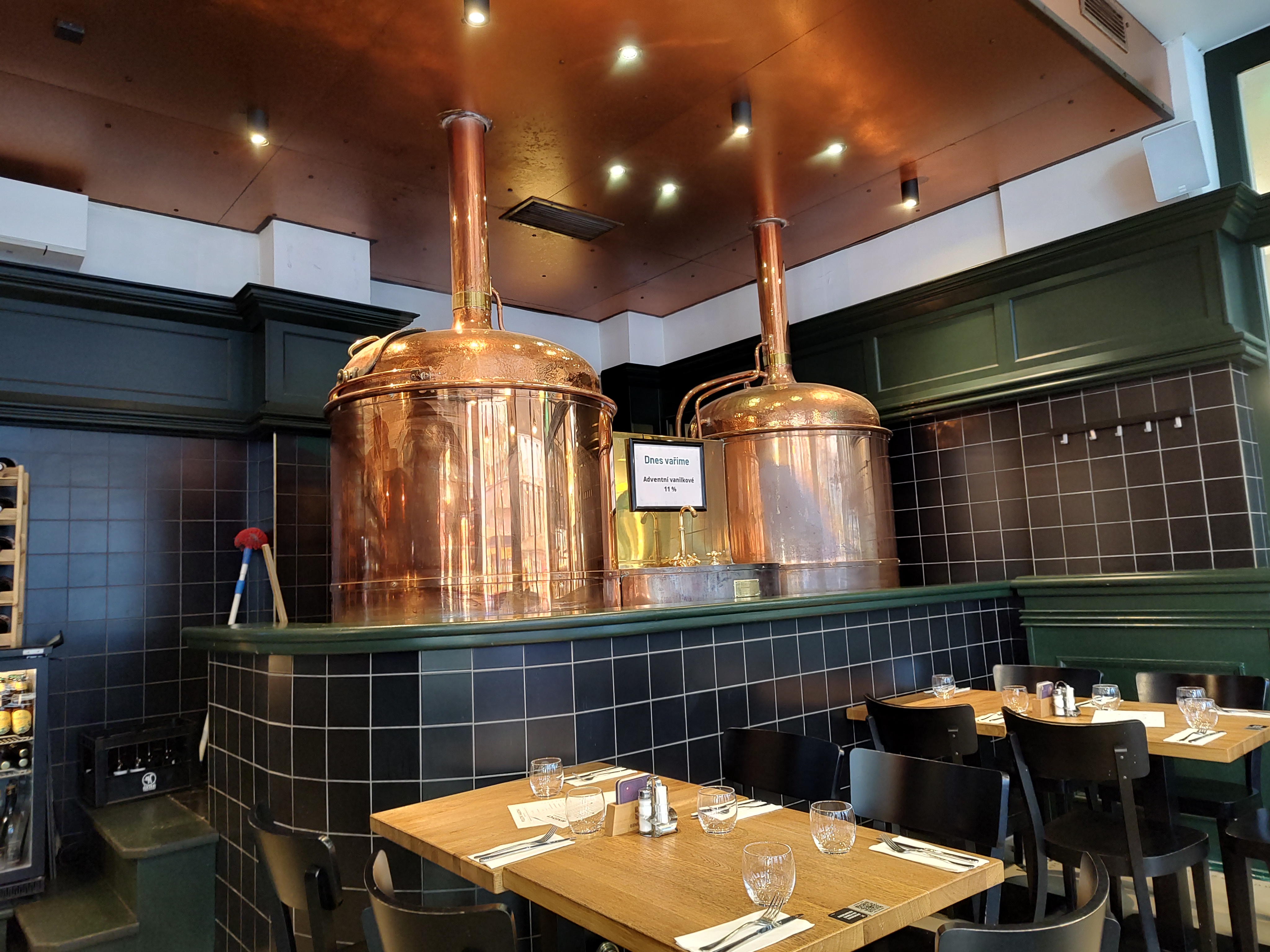 ollas de cocción del Pivovarský dům Benedict en Praga