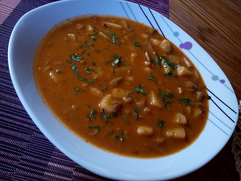 Gulášová polévka, la sopa de gulash típica de Chequia