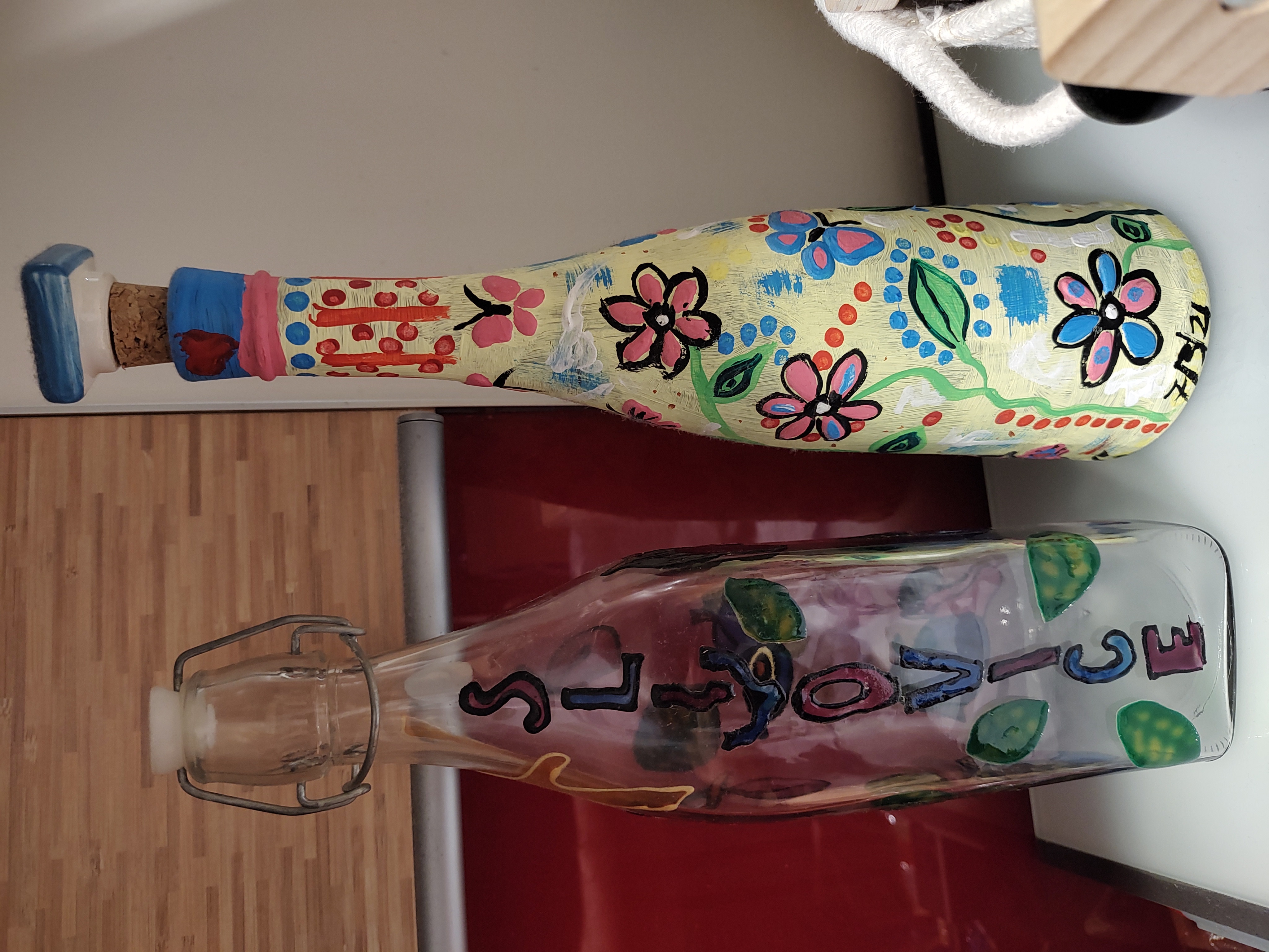 Botellas caseras de Slivovice, licor de ciruela típico de la región de Moravia en República Checa